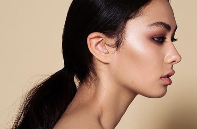 Как правильно пользоваться и наносить хайлайтер?