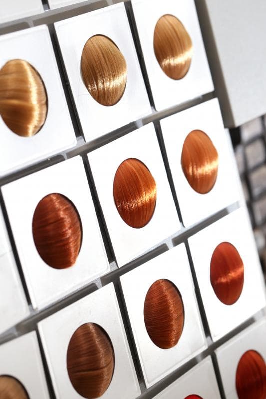 Профессиональная краска для волос: в чём заключаются ее преимущества