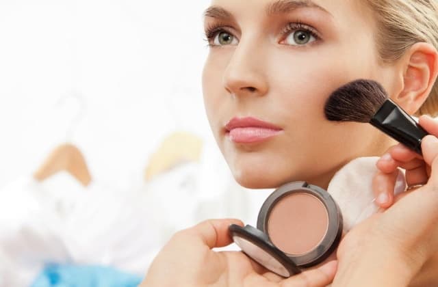 Декоративная профессиональная косметика