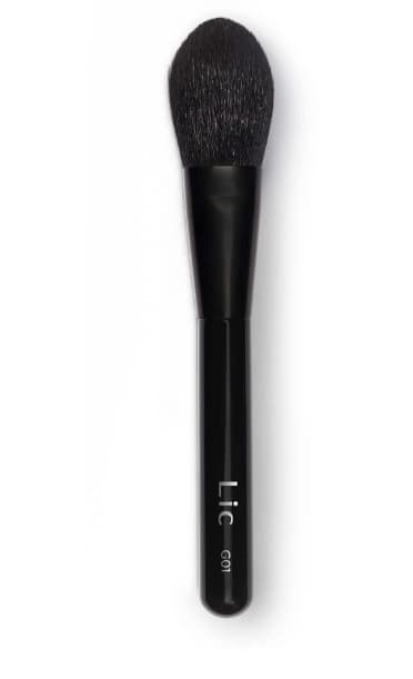 LIC Кисть для пудры Makeup Artist Brush G01