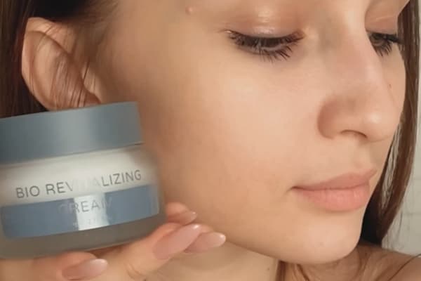 Корейский крем для лица от Yu.r