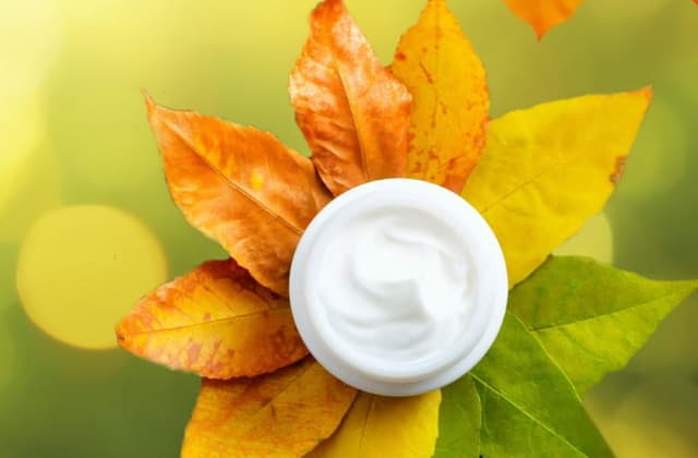 Осенний уход №1: подборка скрабов для лица и тела