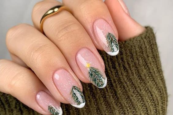 Все записались на новогодние ногти?