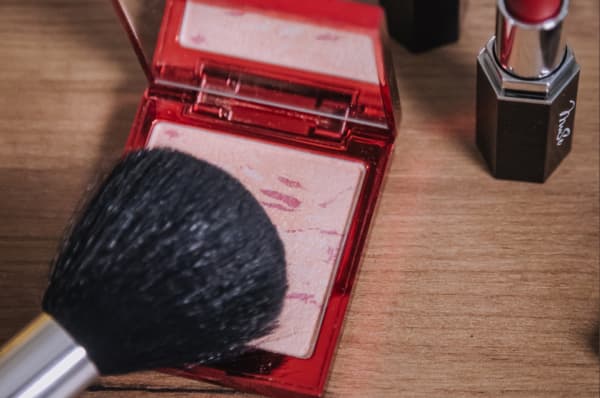 Румяна и хайлайтер для твоего неповторимого образа!